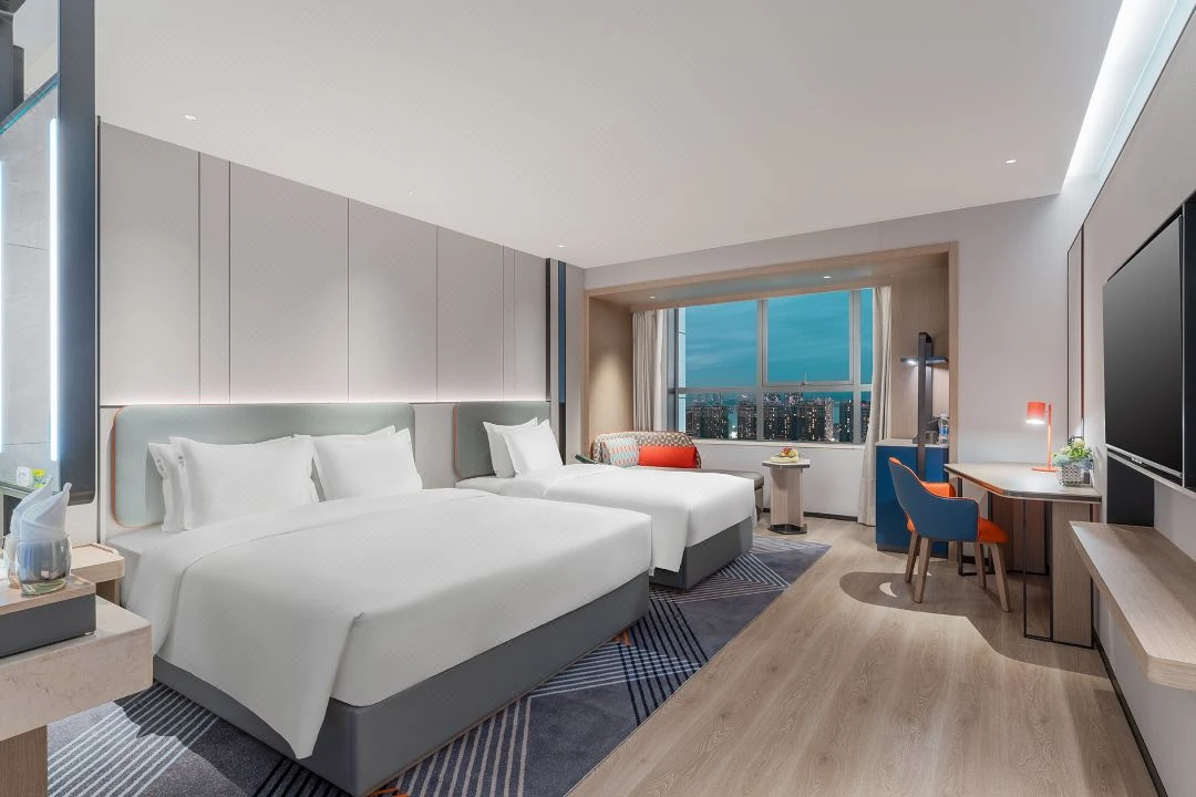 Qujing Jinzuo Hotel guest room IPTV deployment